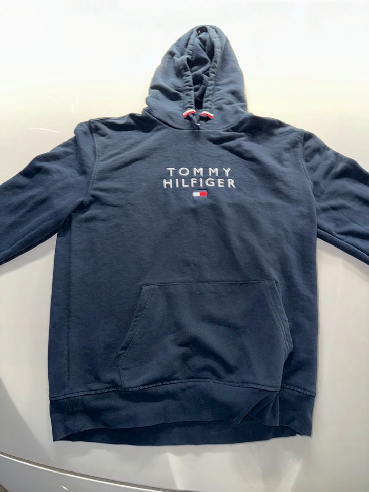 Tommy Hilfiger Pullover Wie neu in Kleinblittersdorf