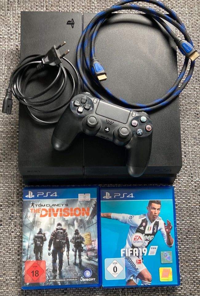 Sony PlayStation 4  500 GB in Duisburg