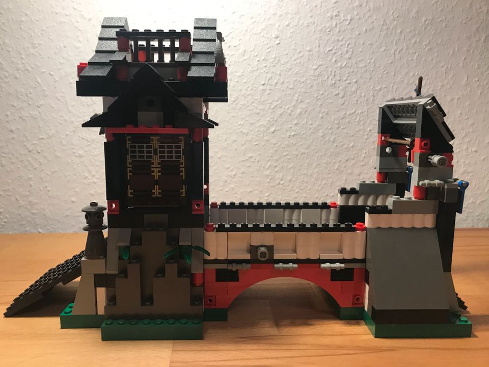 Lego System 6089 Stone Tower Bridge, Ninja Die Brücke des Shogun in Wienburg