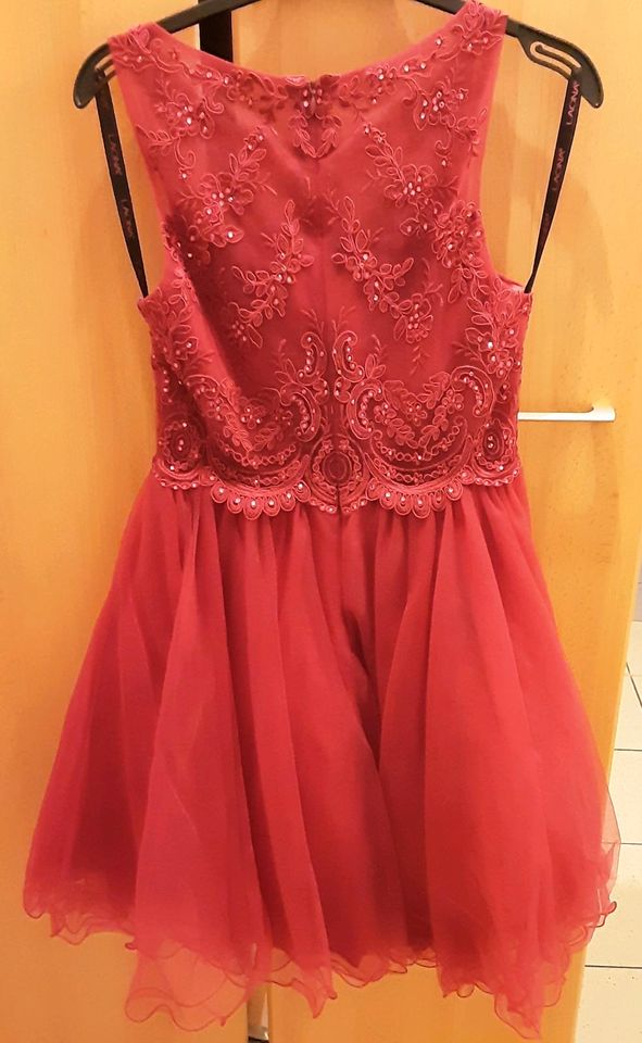 Kurzes Ballkleid in Osnabrück