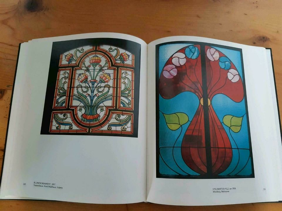 Jugendstil glasmalerei in der Schweiz pierre frank Michel Buch in Hamburg