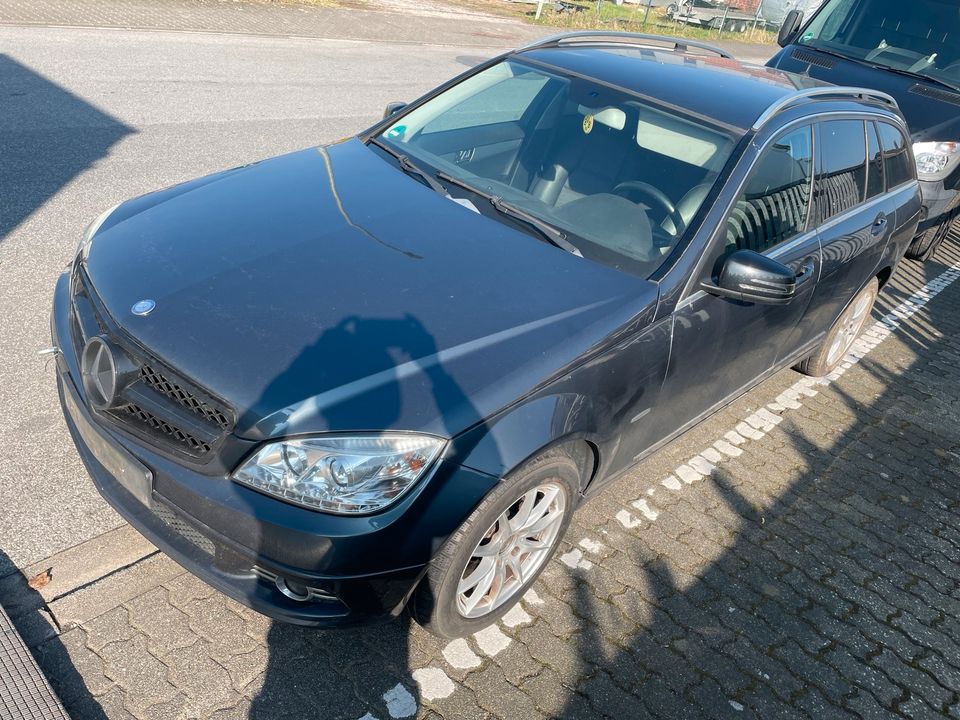 Mercedes-Benz C320 W204 C Klasse Defekt Motorschaden in Schloß Holte-Stukenbrock