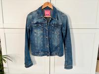 Damen Jeans Jacke lässig used look blue stone Takko Gr. 36 w.neu Hessen - Gründau Vorschau