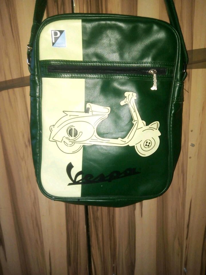 Schultertasche Vespa/Piaggio in Hamburg