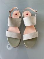 Högl Sandalen Gr.42 Veloursleder Nordrhein-Westfalen - Barntrup Vorschau