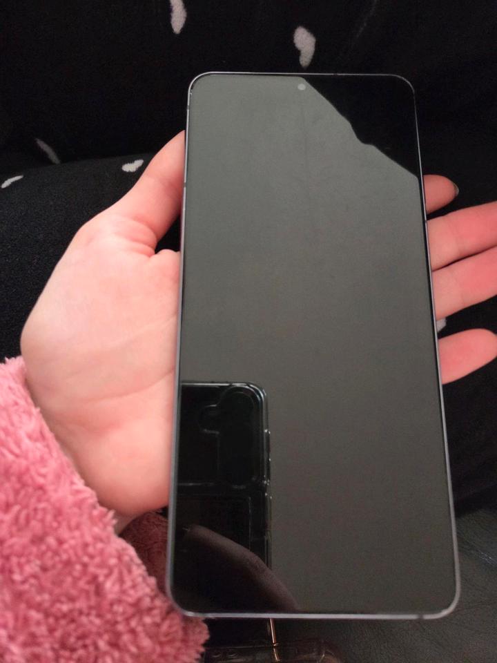 Samsung s 21 /128 GB mit Zubehör/ schwarz  sehr guter Zustand. in Essen