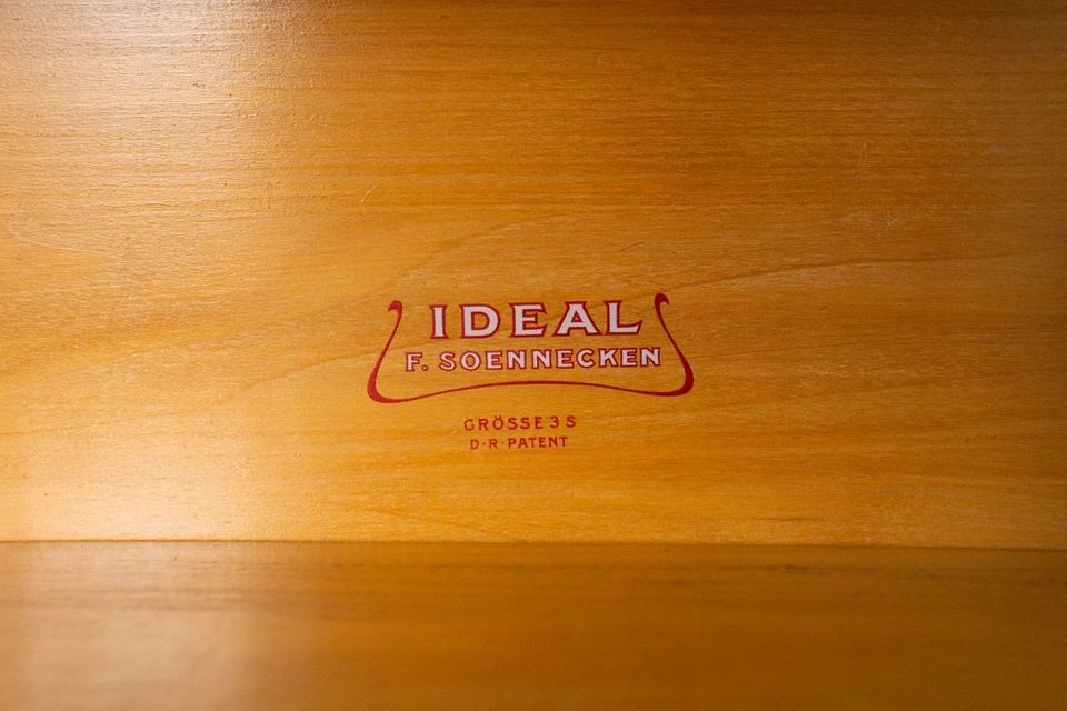 IDEAL Soennecken Regal Schrank Vitrine Kommode Antik Alt MÖBLINGE in Berlin