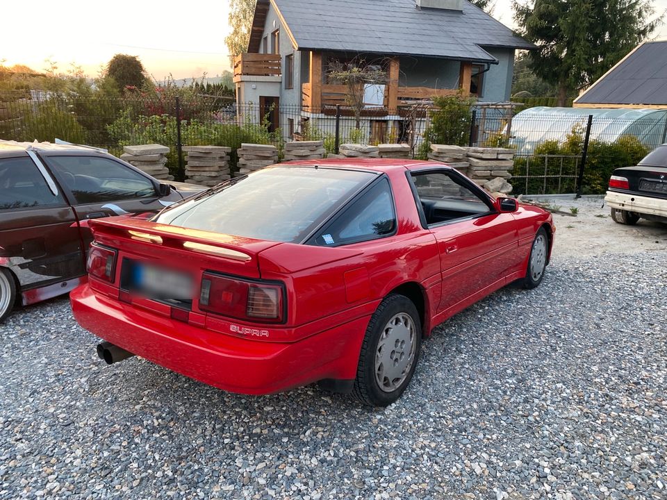 Toyota Supra 3.0 Turbo mk3 in Berlin