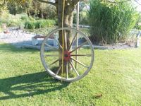 altes großes Holzrad, evtl. Deko in Garten o.ä. Bayern - Ruhstorf an der Rott Vorschau