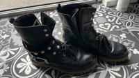 Boots / Stiefel mit Perlen / Nieten gefüttert Größe 38 schwarz Baden-Württemberg - Backnang Vorschau