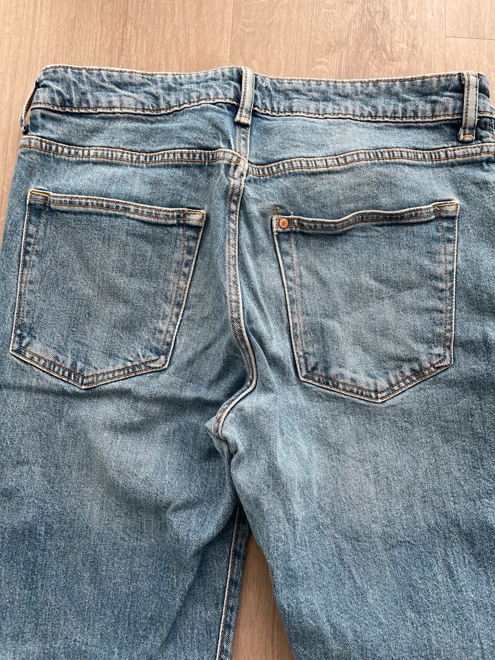 H&M Jeans Herren 31/32 in Karlsruhe