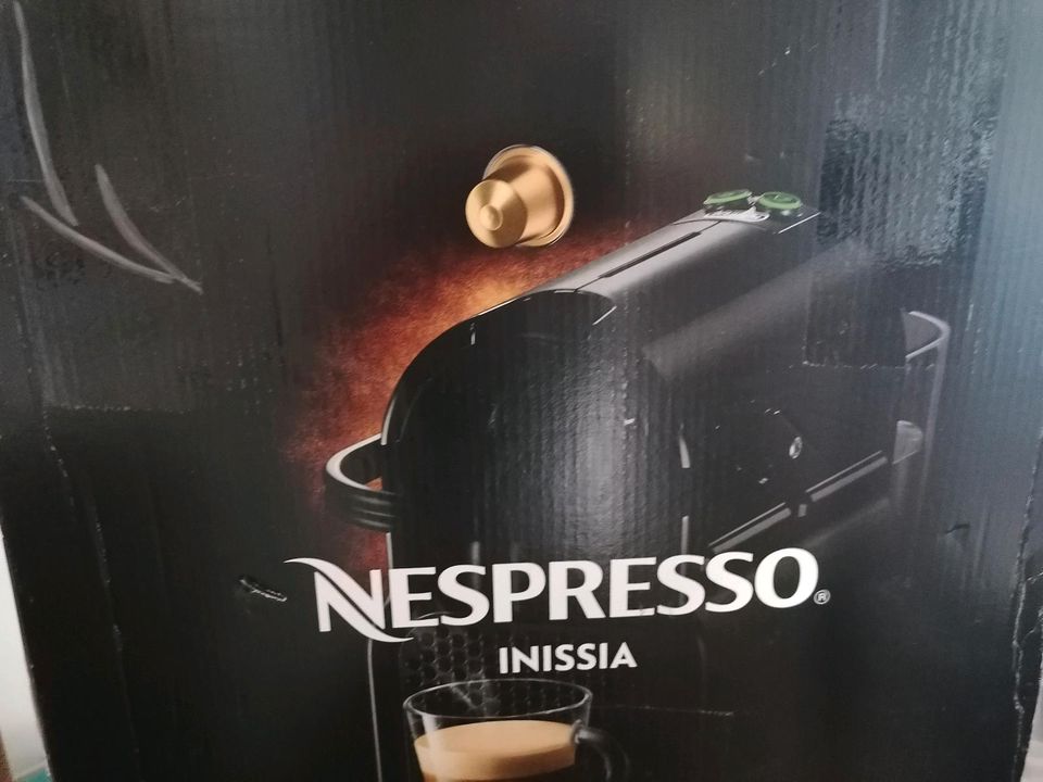 Nespresso Inissia EN 80.B in Riedstadt