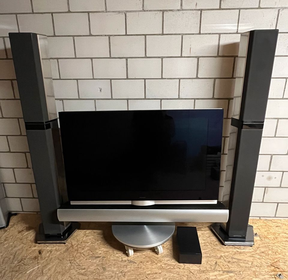 Bang & Olufsen TV mit Lautsprecher Beo Vision 7-40 + 6611 in Lottstetten