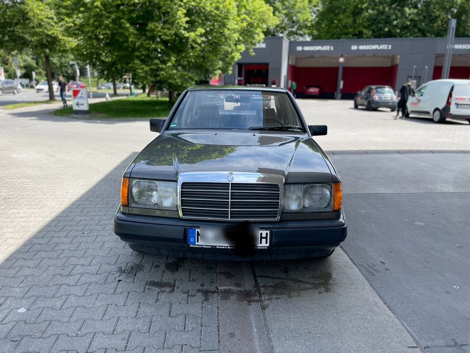 Mercedes Benz W124 in München
