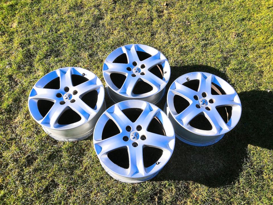 Peugeot 17 Zoll Alufelgen 5x108 407 308 3008 5008 SW Cosmos Loch in  Rheinland-Pfalz - Beuren (Hochwald) | Reifen & Felgen | eBay Kleinanzeigen  ist jetzt Kleinanzeigen