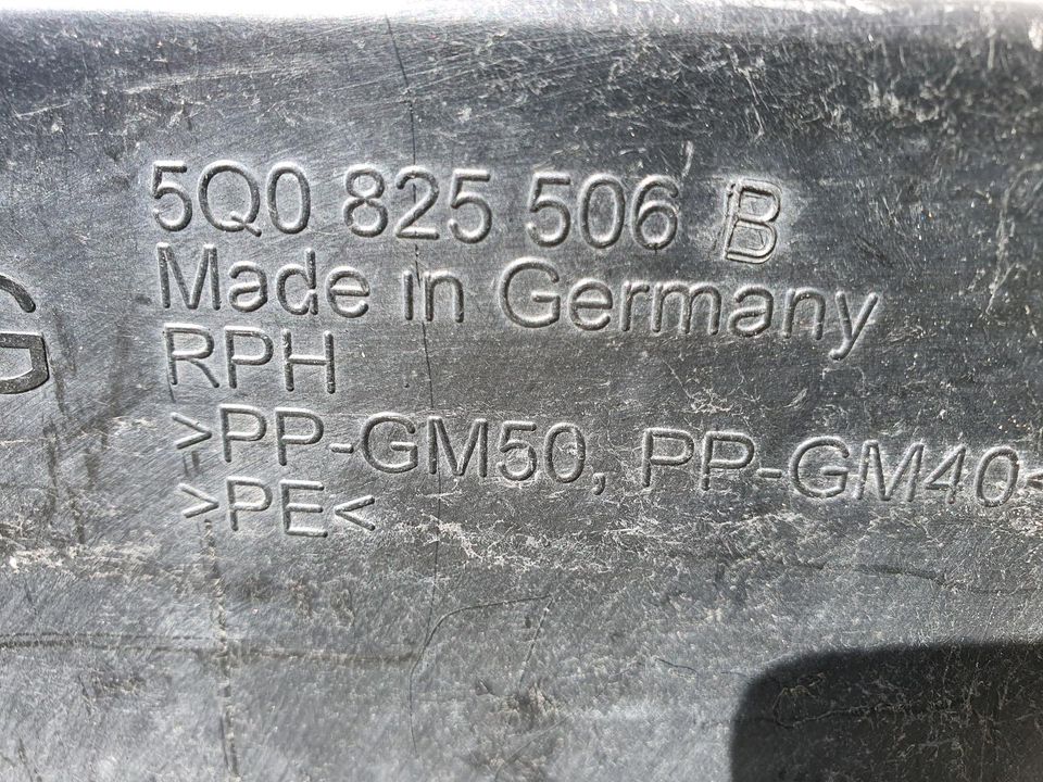 VW Golf 7 VII Unterbodenschutz Komplett Motorabdeckung Unten Unte in Niederkassel