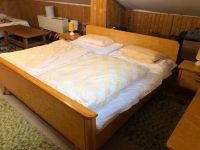 Schlafzimmer, Bett, Nachttische, Kleiderschrank, Spiegekommode Baden-Württemberg - Remshalden Vorschau