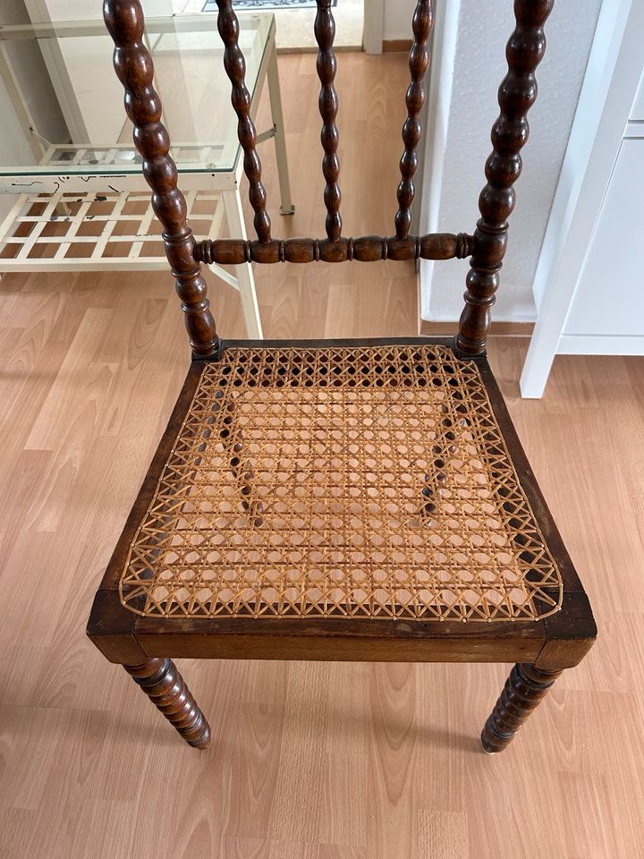 Antiker Stuhl aus England in Stuhr