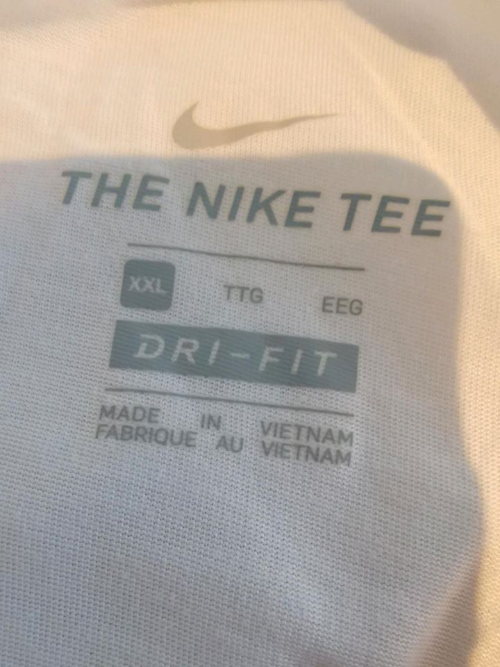 Nike Basketball T-Shirt, Größe 2XL in Hemsbach