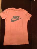 Nike T-Shirt The Nike Tee, Größe XS Rheinland-Pfalz - Neuwied Vorschau