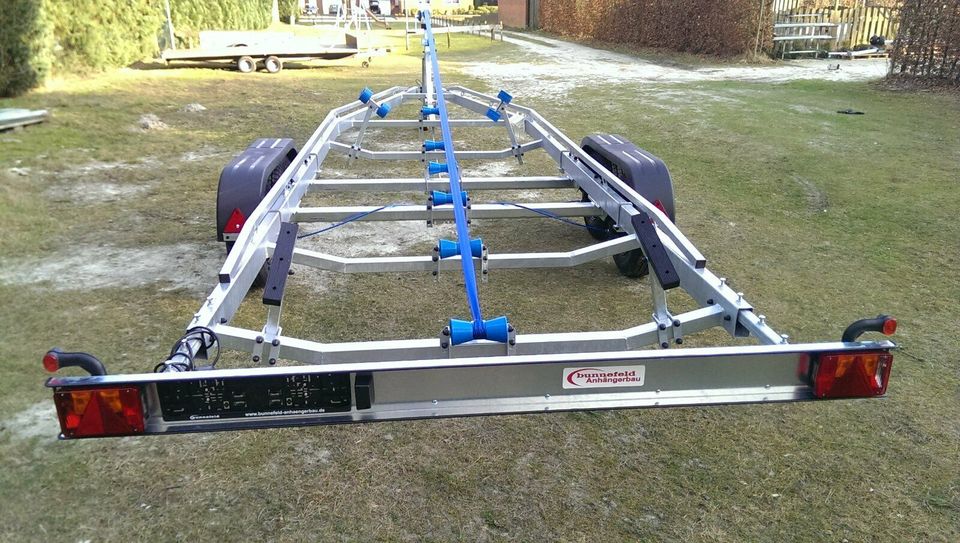 Bootsanhänger Bootstrailer 3500kg Motorboot NEU BUNNEFELD in Haren (Ems)