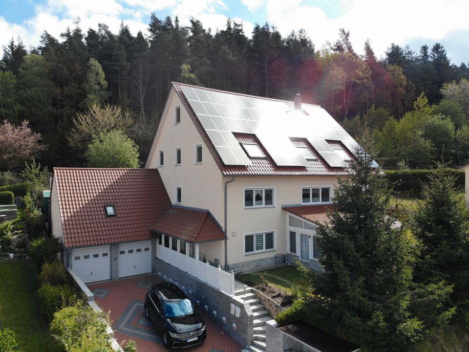 Geräumiges Zweifamilienhaus mit Einliegerwohnung und ausbaufähigem Dachgeschoss in Gleiritsch in Tännesberg