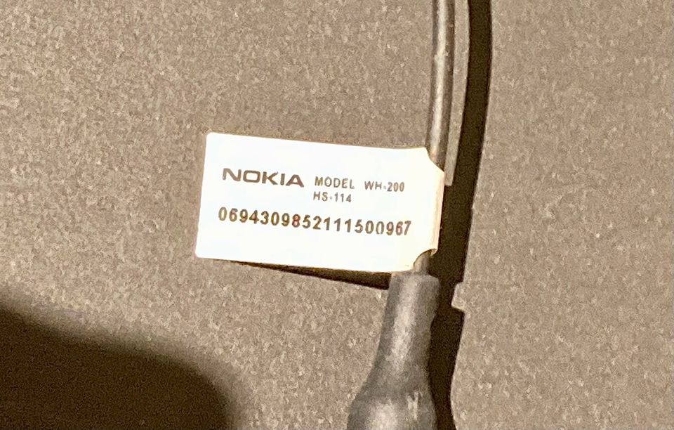 Nokia Freisprecheinrichtung WH-200, HS114 in München