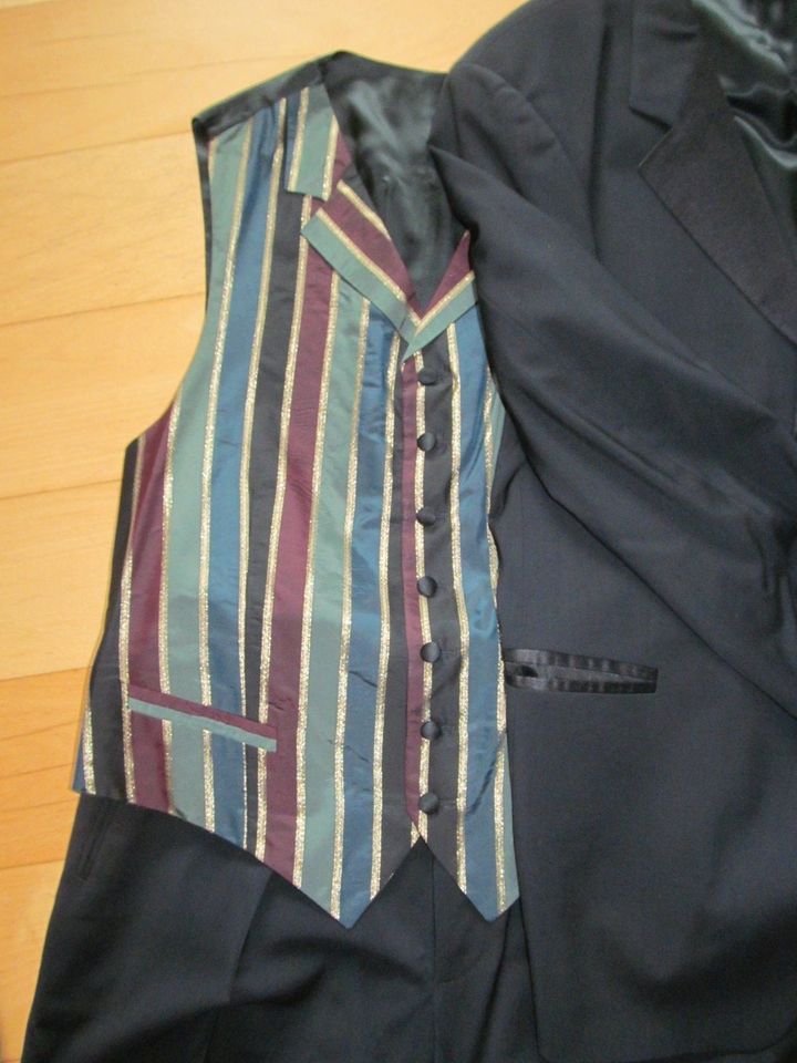 Hugo Boss Anzug, Gr. 54, mit Hose, Weste und Sakko, 1x getragen in Darmstadt
