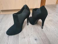 Stiefellette/Pumps, schwarz, GUESS Nordrhein-Westfalen - Lünen Vorschau