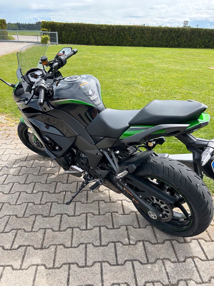 Kawasaki Ninja 1000SX inkl. nagelneuem Kofferset in Adlkofen