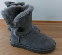 UGG Bailey Button Größe 38 grau wie neu Wandsbek - Hamburg Poppenbüttel Vorschau