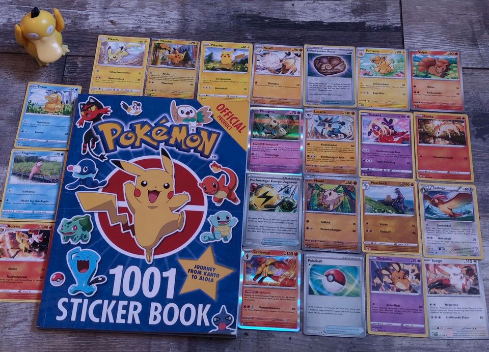 Nintendo Pokemon Sticker Buch + 22. Pokemon Karten Pikachu usw in Diepholz