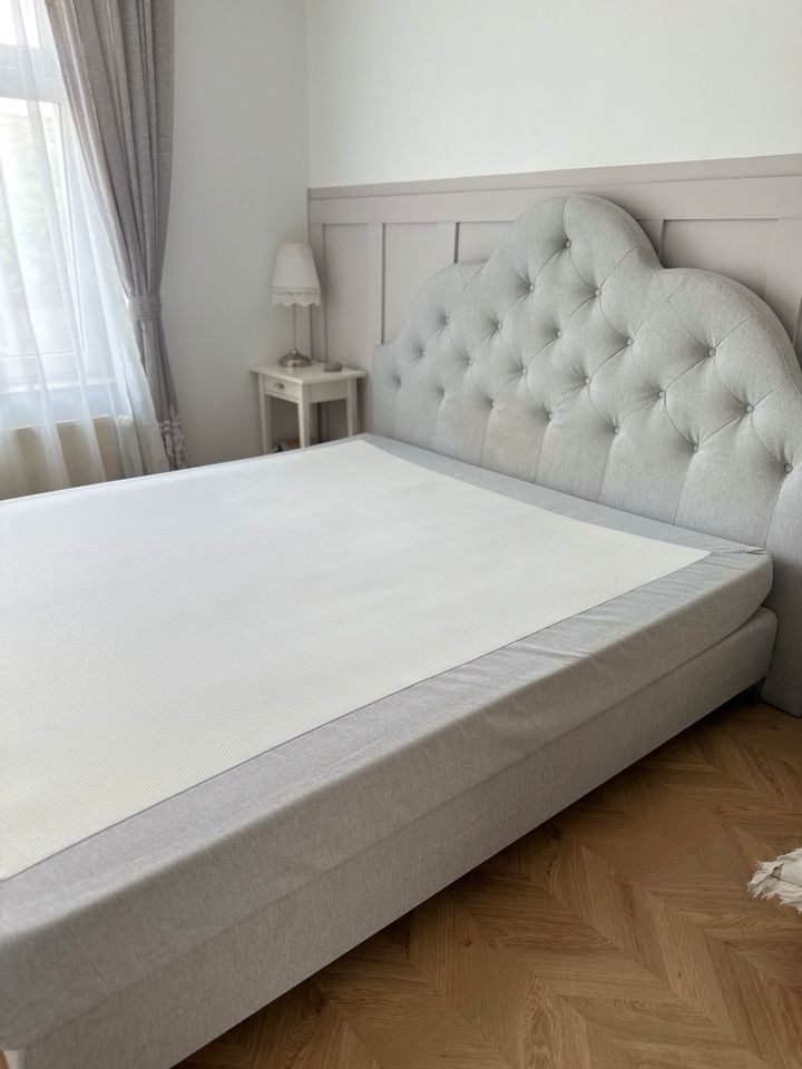 Boxspringbett 200x200 Bett mit Matratze in Gladbeck