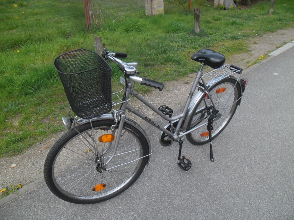 26 Zoll Damenfahrrad von Max Hirsch, 3 Gang Nabenschaltung in Mühlenbecker Land