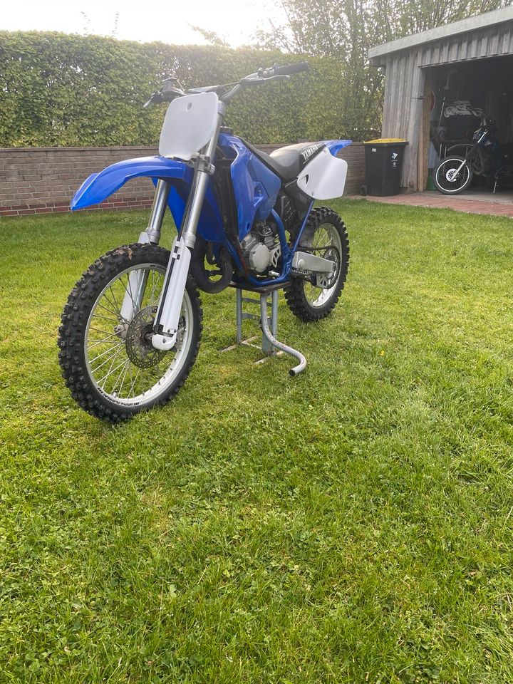 Yamaha yz 125 2000 in Mittelangeln