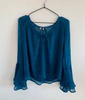 Blau türkise Hollister Bluse mit Blümchen Design Niedersachsen - Hermannsburg Vorschau