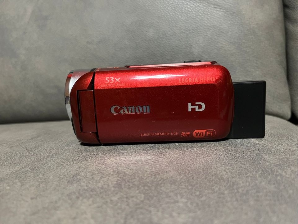 Canon Legria HP R46 Videokamera mit Ersatzakku in Habichtswald