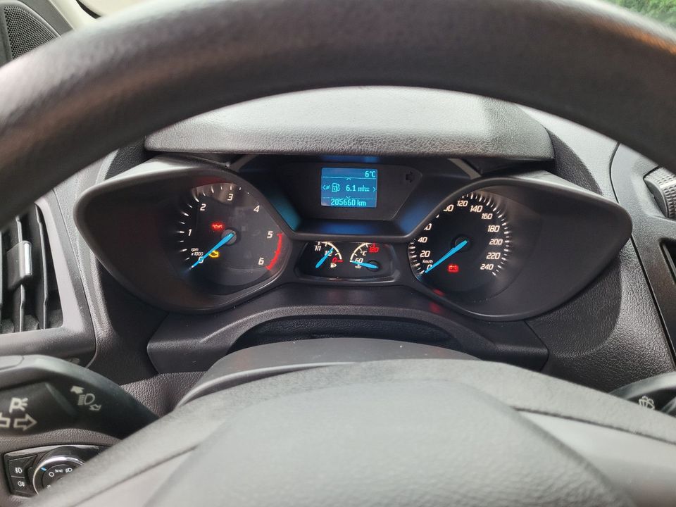 Ford Tourneo Connect 1.6 TDCi 85kW Trend ATM 118Tkm in Nideggen / Düren