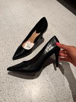 Stradivarius Pumps High Heels Schwarz 37 Bayern - Schrobenhausen Vorschau