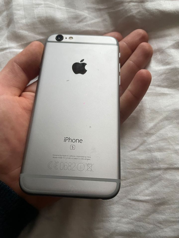 iPhone 6s 64 gb in Hamburg