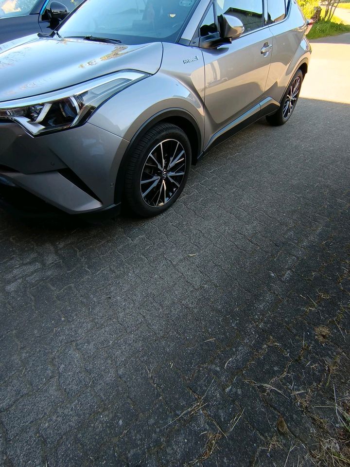 Toyota C-HR in Bad Oldesloe