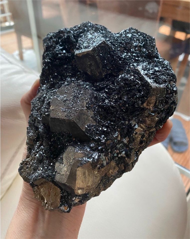 Pyrit XX mit Hämatit Großstufe Elba Italien Museumsstück Mineral in Geraberg