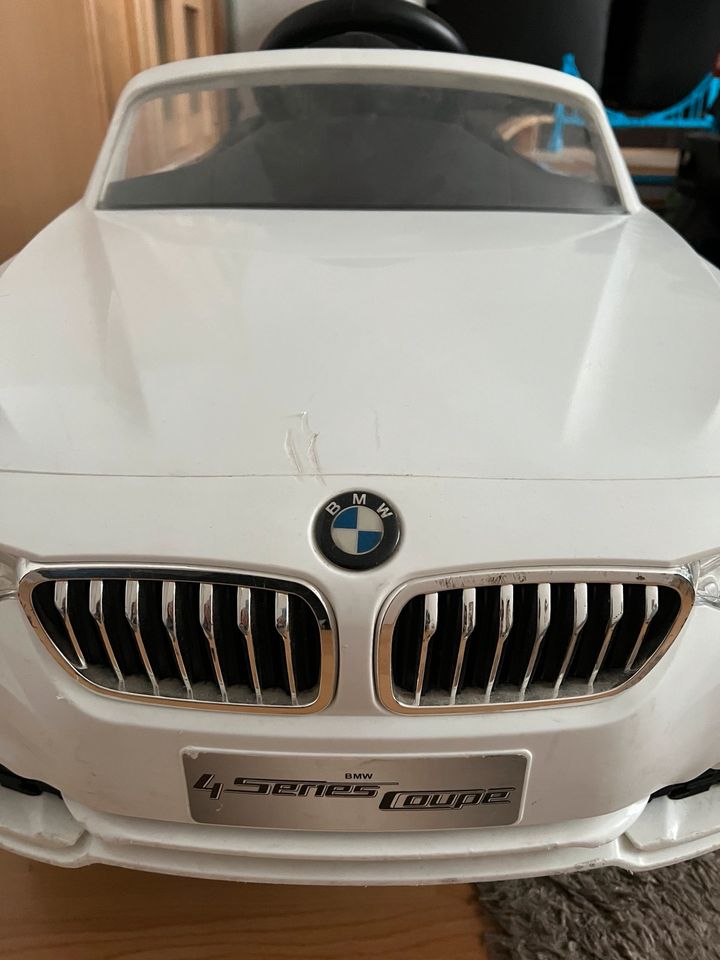 BMW - Elektroauto Weiß in Nürnberg (Mittelfr)