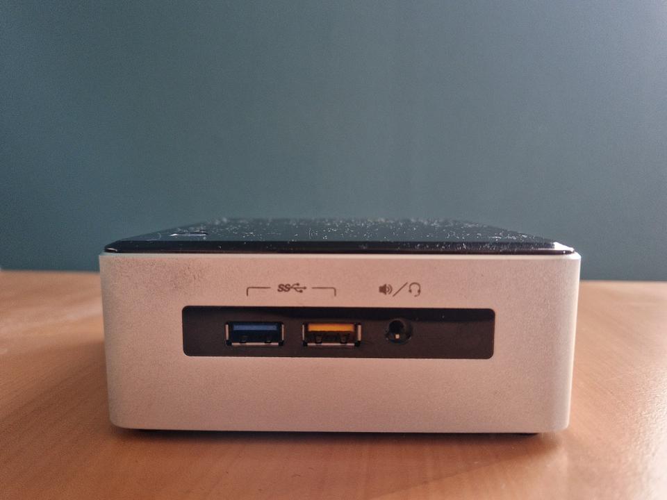 Intel NUC NUC5i5RYH - Mini PC WiFi Core i5 NVMe SSD Windows 11 in München