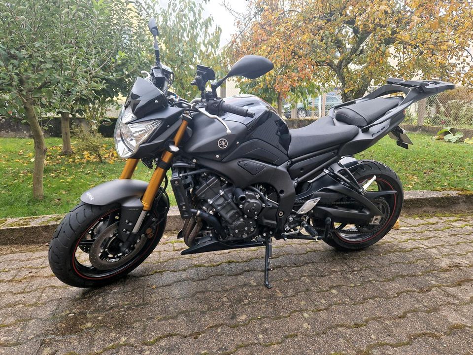 Yamaha FZ8 Naked Bike in Ispringen