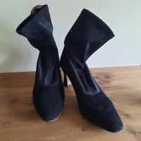 Damen Stiefelette Pumps Wildleder Gr. 5 1/2 schwarz Nordrhein-Westfalen - Bergheim Vorschau