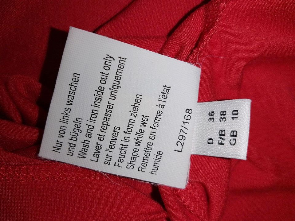 Madeleine Damen-Shirt T-Shirt rot mit Strass Gr.36 neuwertig in Essen