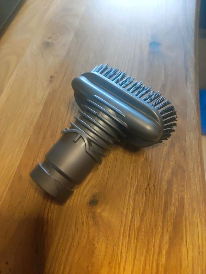 Dyson Bürste zu verkaufen in Moorenweis