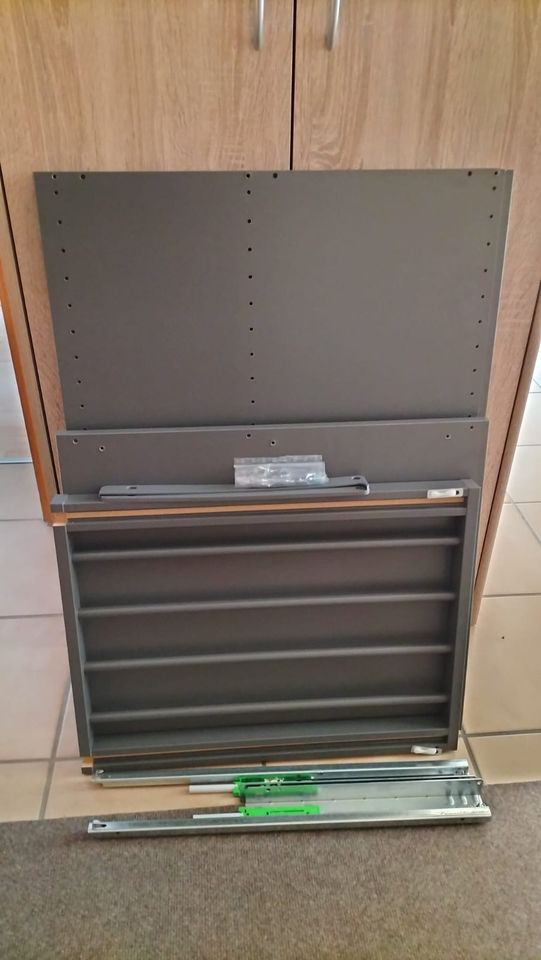 Hosenaufhängung / IKEA / Komplement PAX Schrank in Pfaffenhofen a.d. Ilm