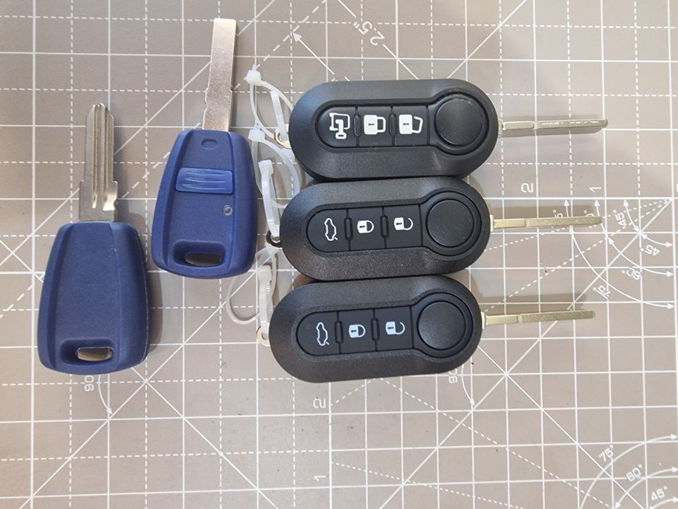 ✔️ Auto Schlüsseldienst Fahrzeugöffnung Autoschlüssel nachmachen Reparatur codieren für alle Modelle in Simmern